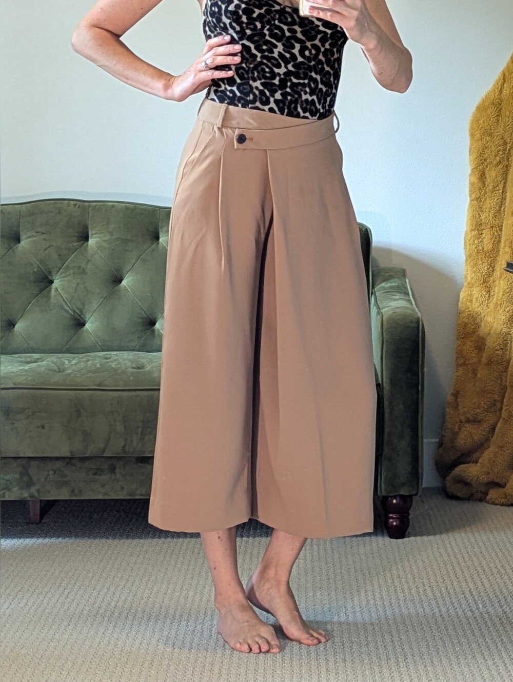 Banana Republic Women's Dress Pants Button Wrap Front Wide Leg Camel Brown 0